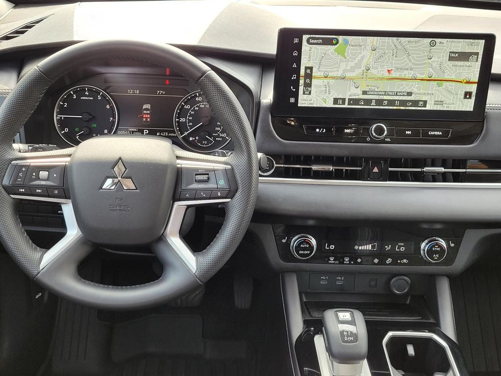 2025 Mitsubishi Outlander SE