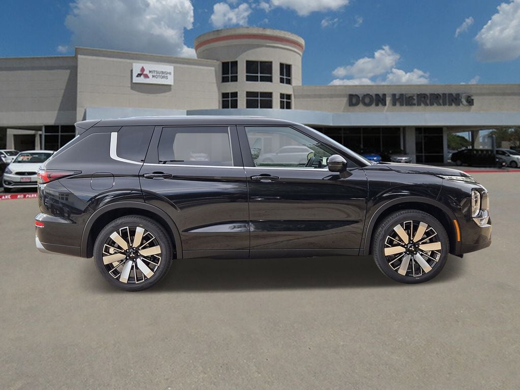 2026 Mitsubishi Outlander SE