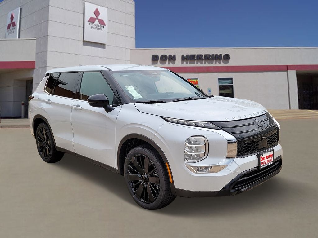 2026 Mitsubishi Outlander LE