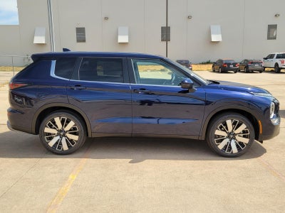 2026 Mitsubishi Outlander SE