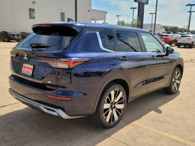 2026 Mitsubishi Outlander SE