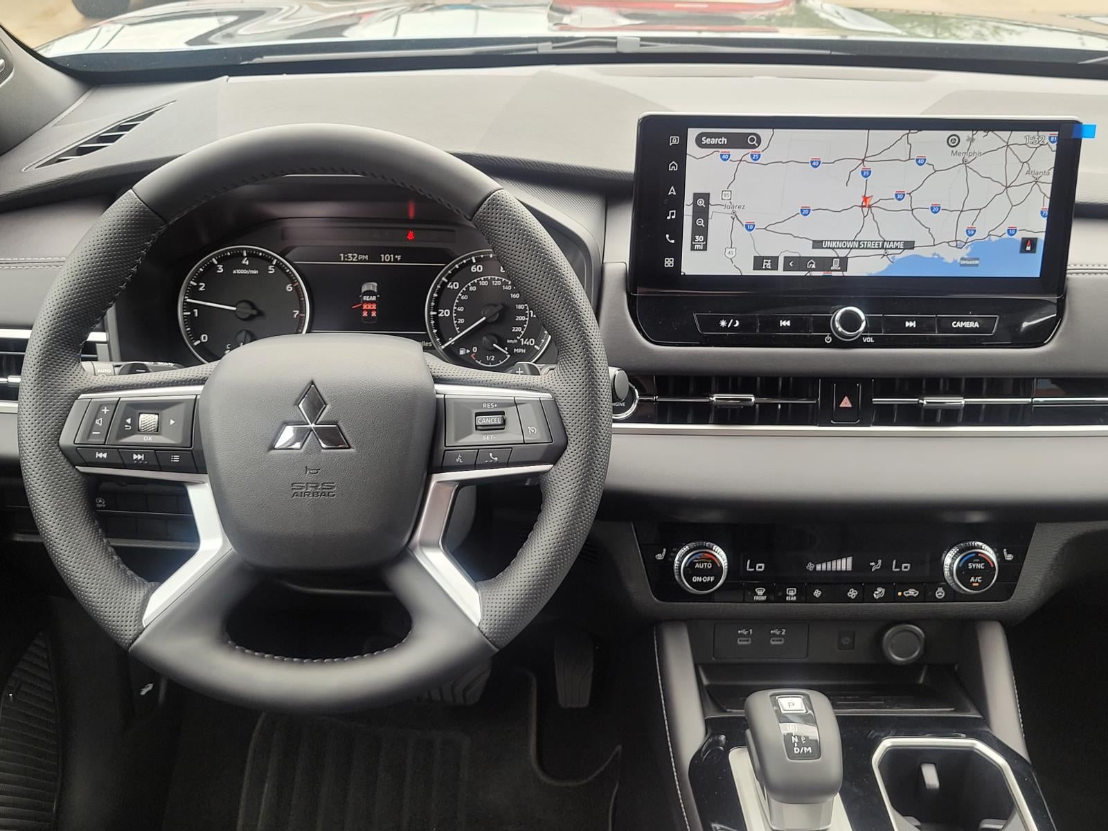2026 Mitsubishi Outlander LE