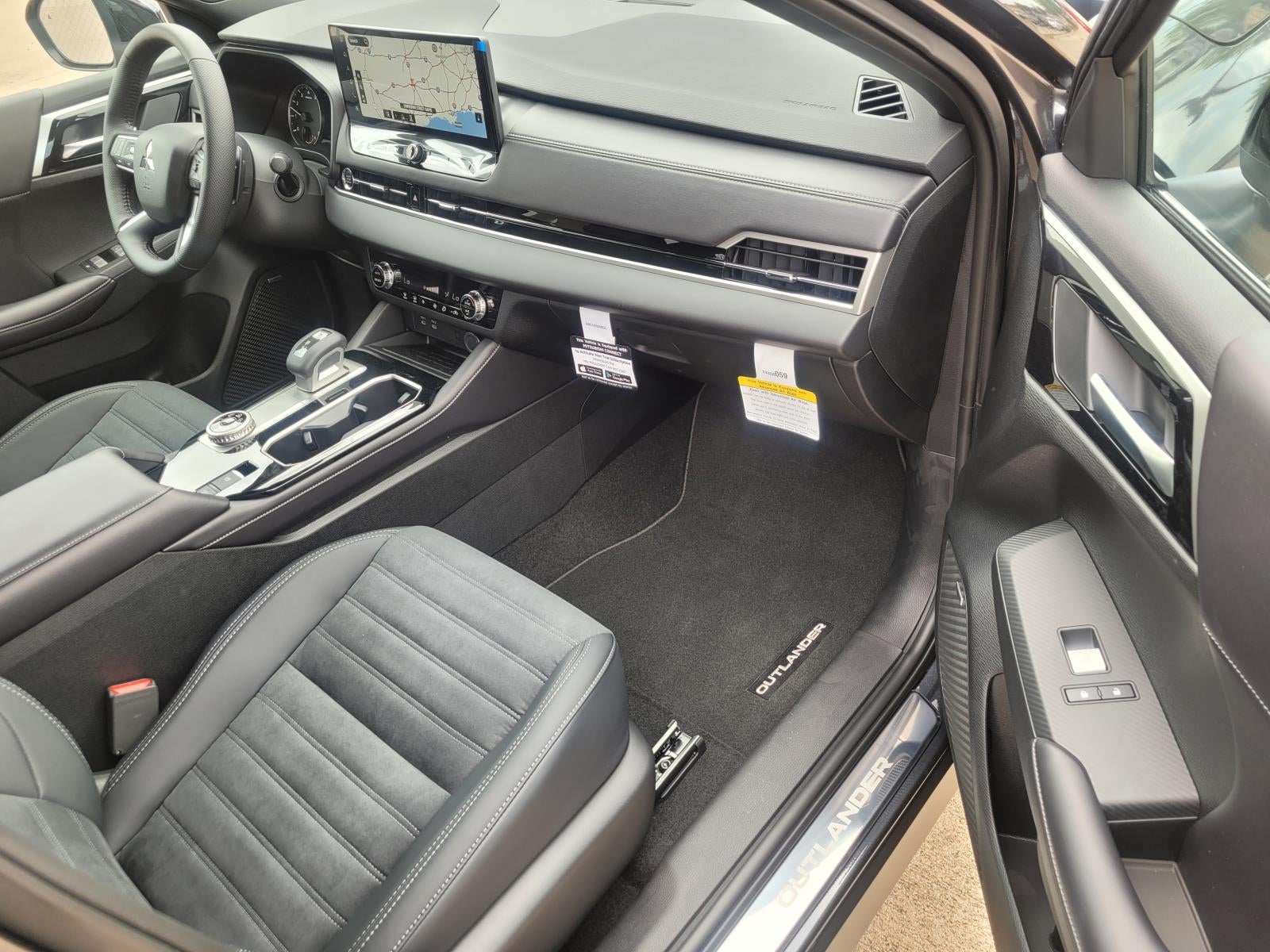 2026 Mitsubishi Outlander LE