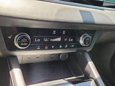 2024 Mitsubishi Outlander SEL