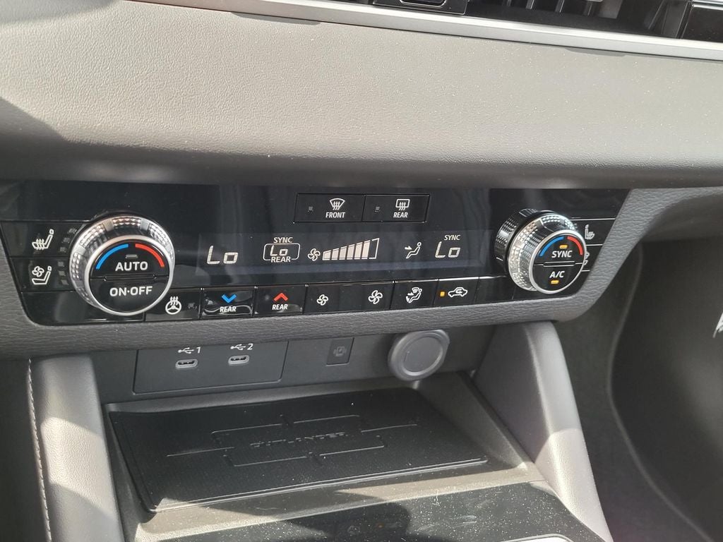2026 Mitsubishi Outlander SEL