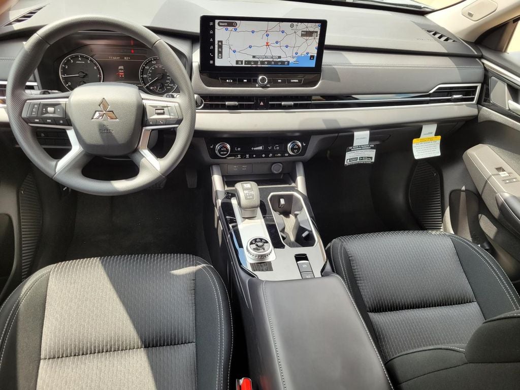 2026 Mitsubishi Outlander ES