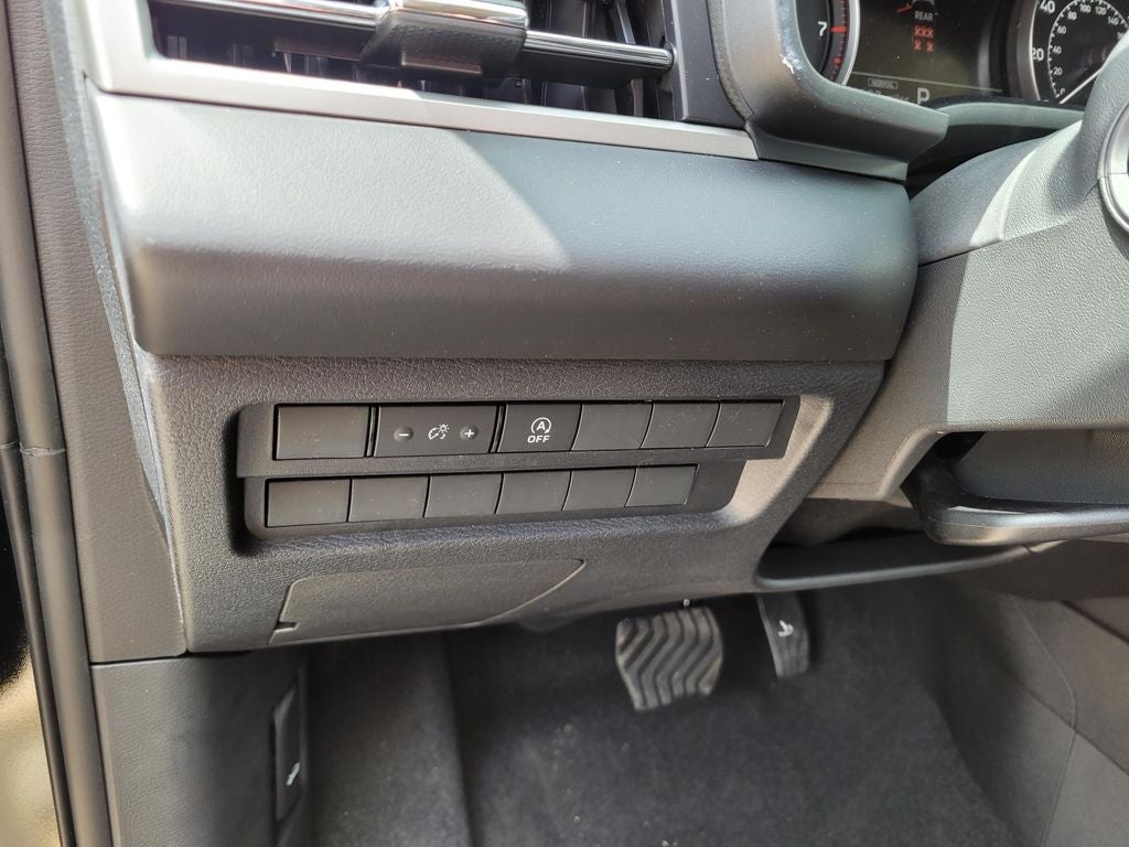 2026 Mitsubishi Outlander ES