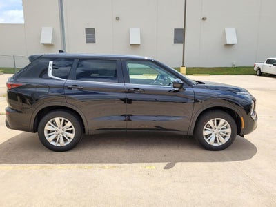 2026 Mitsubishi Outlander ES