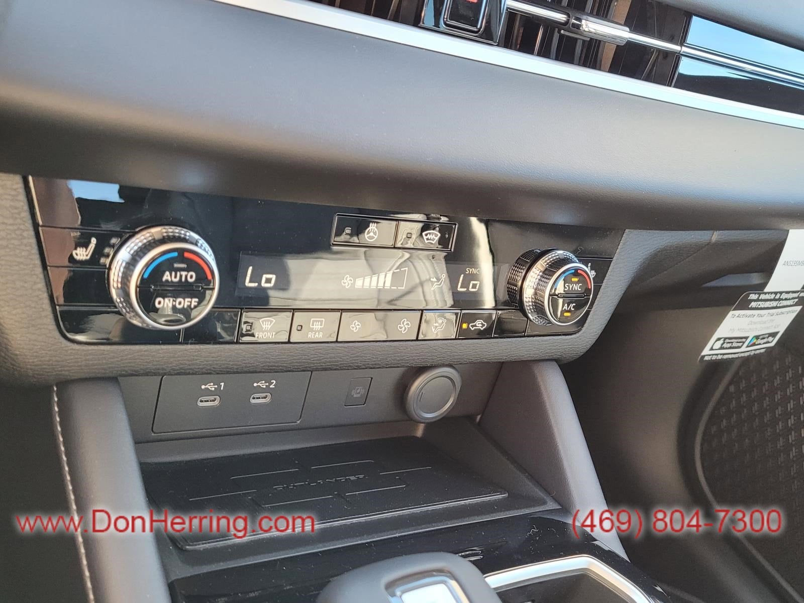 2026 Mitsubishi Outlander SE AWC