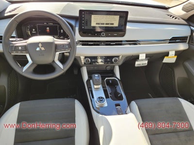 2026 Mitsubishi Outlander SE AWC