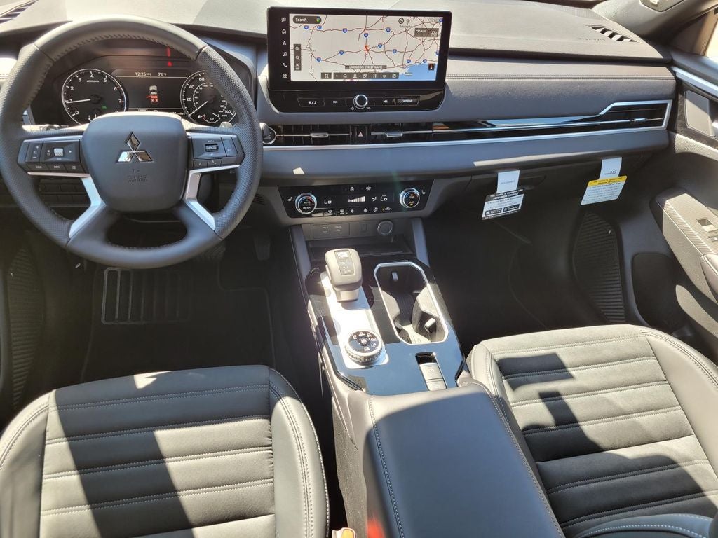 2026 Mitsubishi Outlander LE