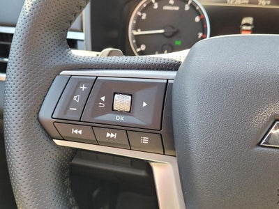 2026 Mitsubishi Outlander LE