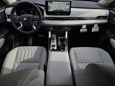 2026 Mitsubishi Outlander SEL