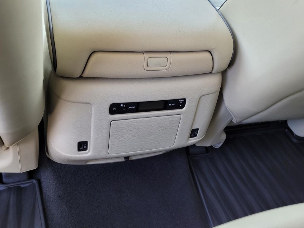 2022 INFINITI QX80 LUXE