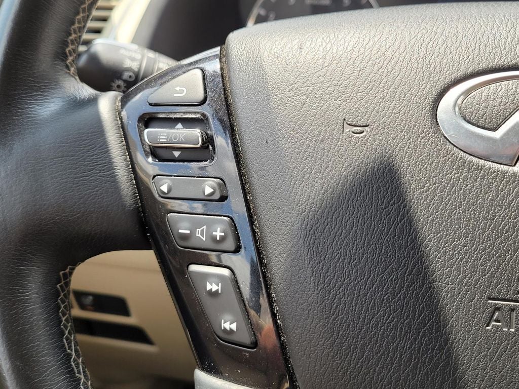 2022 INFINITI QX80 LUXE