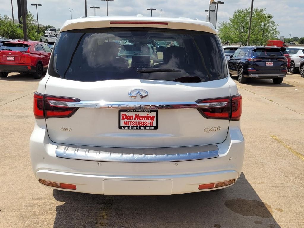 2022 INFINITI QX80 LUXE