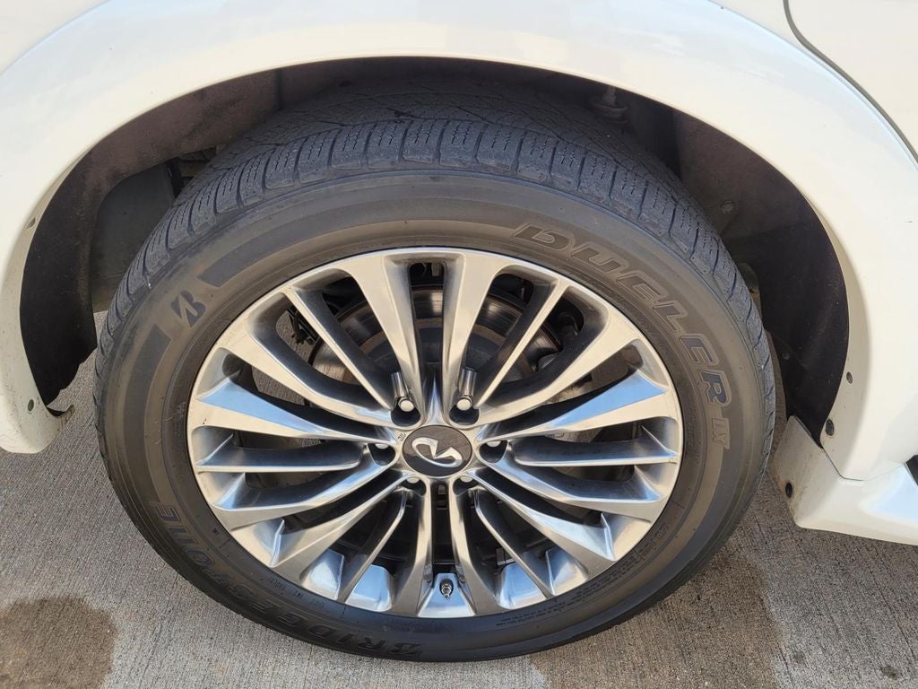 2022 INFINITI QX80 LUXE