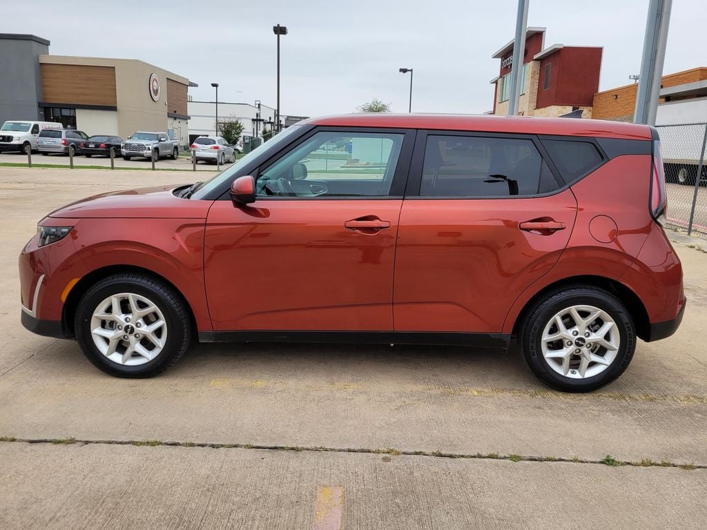 2024 Kia Soul LX