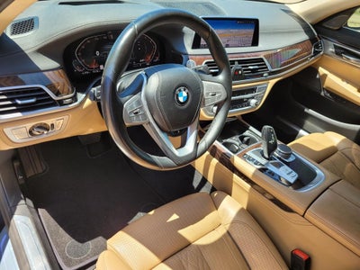 2021 BMW 7 series 740i