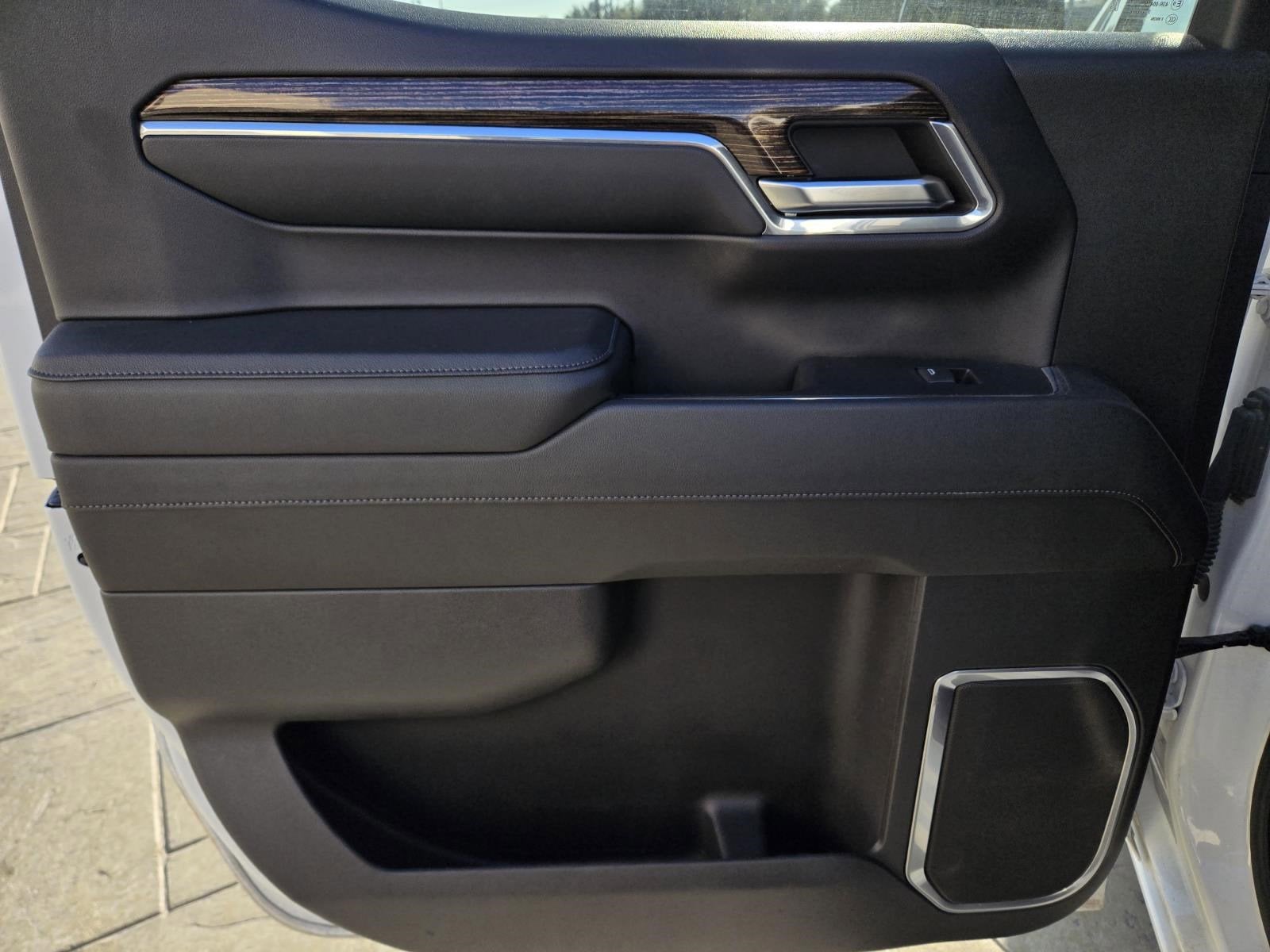 2024 GMC Sierra 1500 SLE