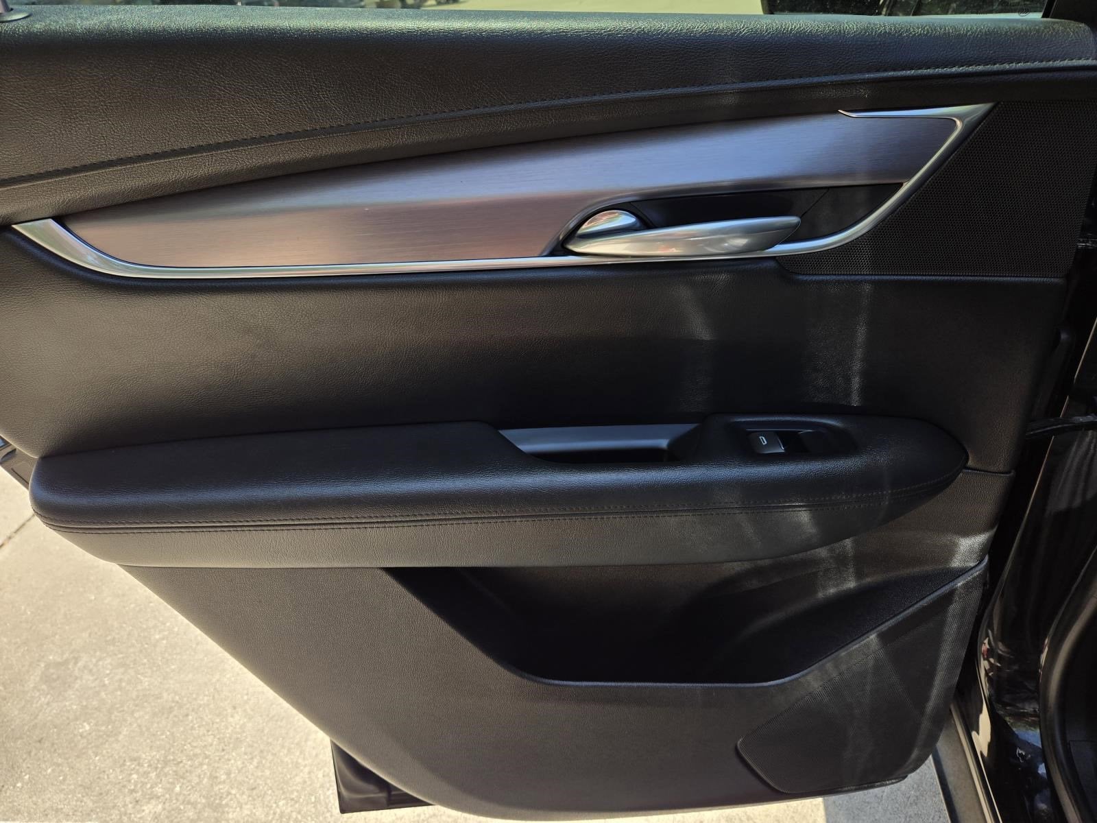 2018 Cadillac XT5 Luxury FWD