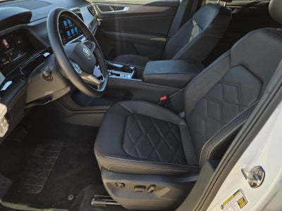 2025 Volkswagen Atlas Cross Sport 2.0T SE w/Technology