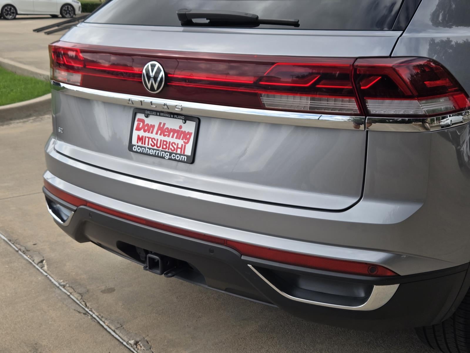 2025 Volkswagen Atlas Cross Sport 2.0T SE w/Technology