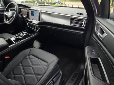 2025 Volkswagen Atlas Cross Sport 2.0T SE w/Technology