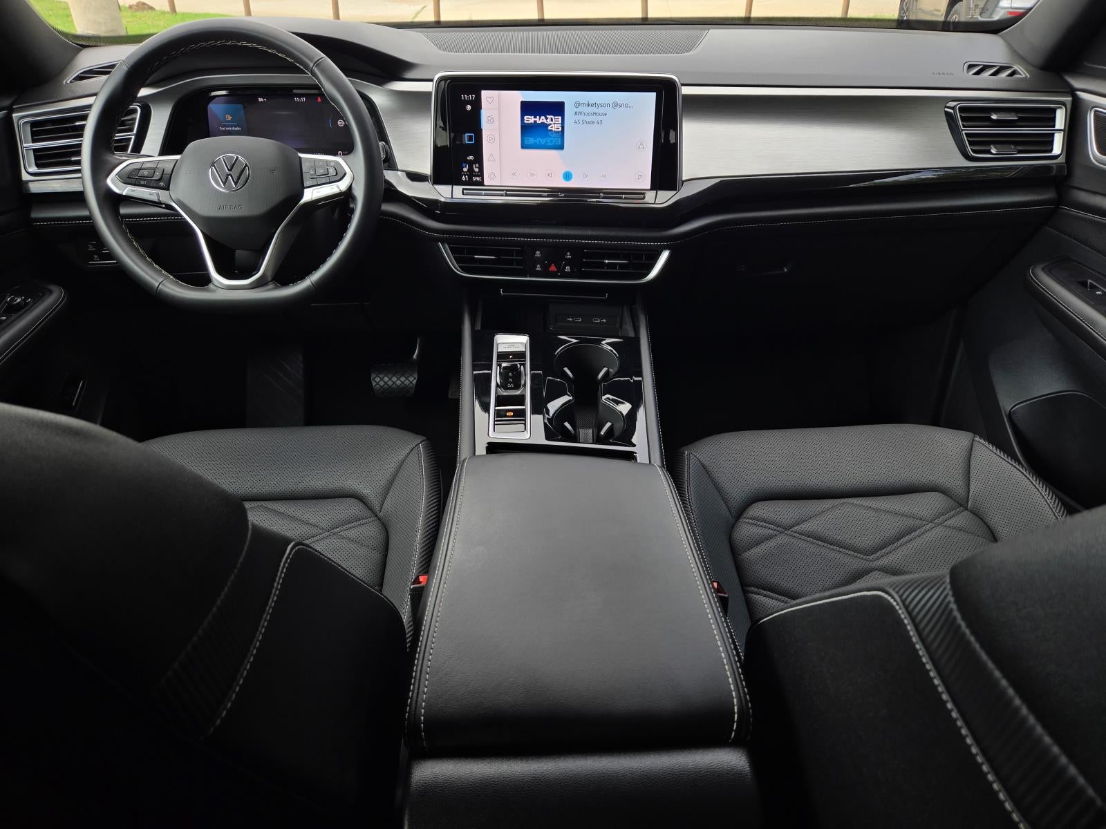 2025 Volkswagen Atlas Cross Sport 2.0T SE w/Technology