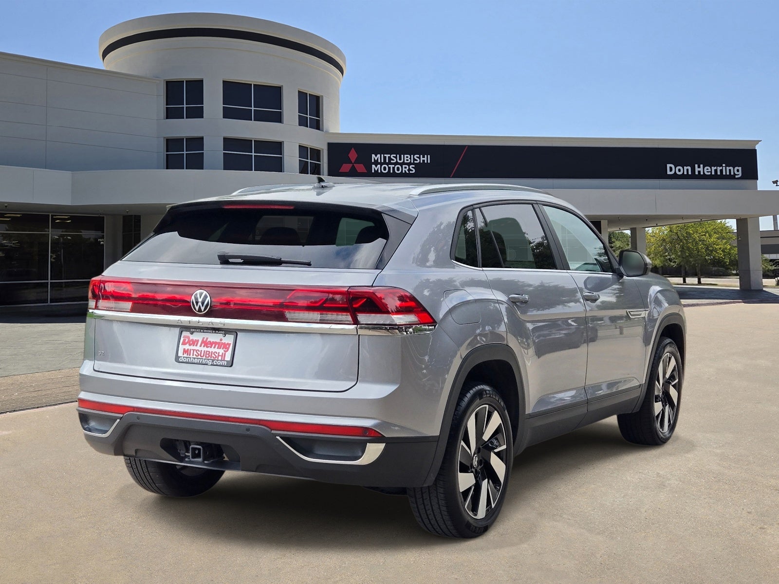 2025 Volkswagen Atlas Cross Sport 2.0T SE w/Technology