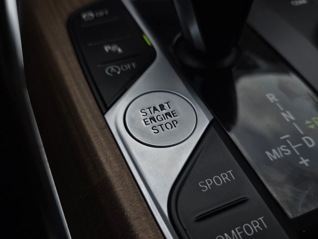 2021 BMW 3 series 330i xDrive