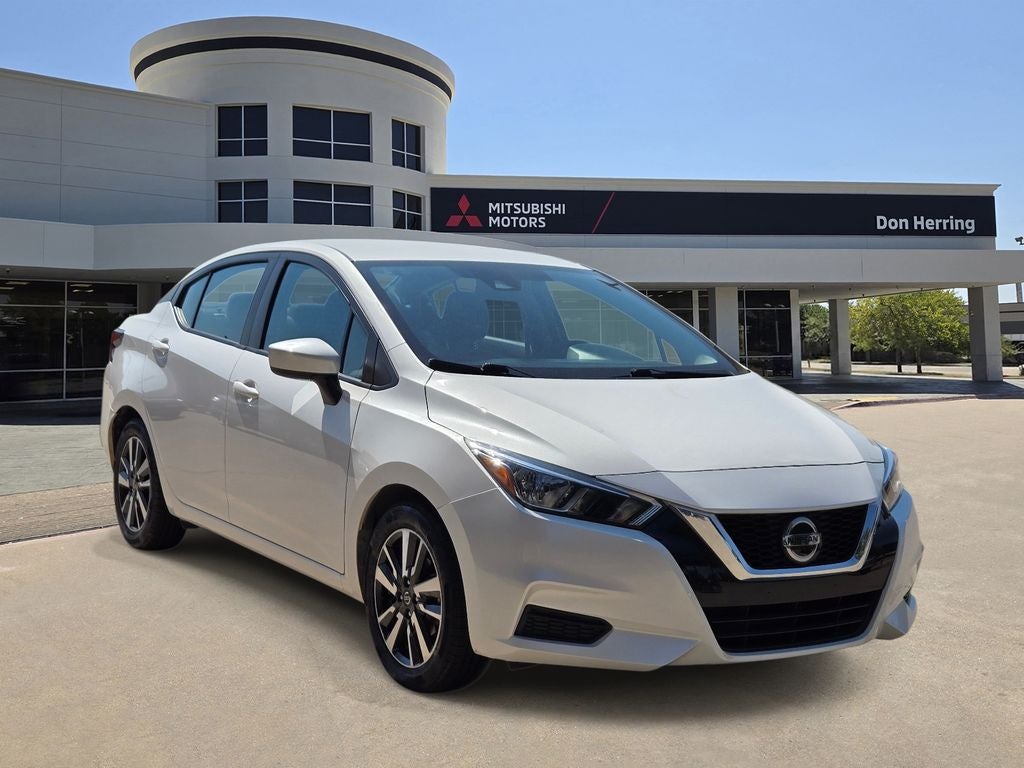 2022 Nissan Versa SV