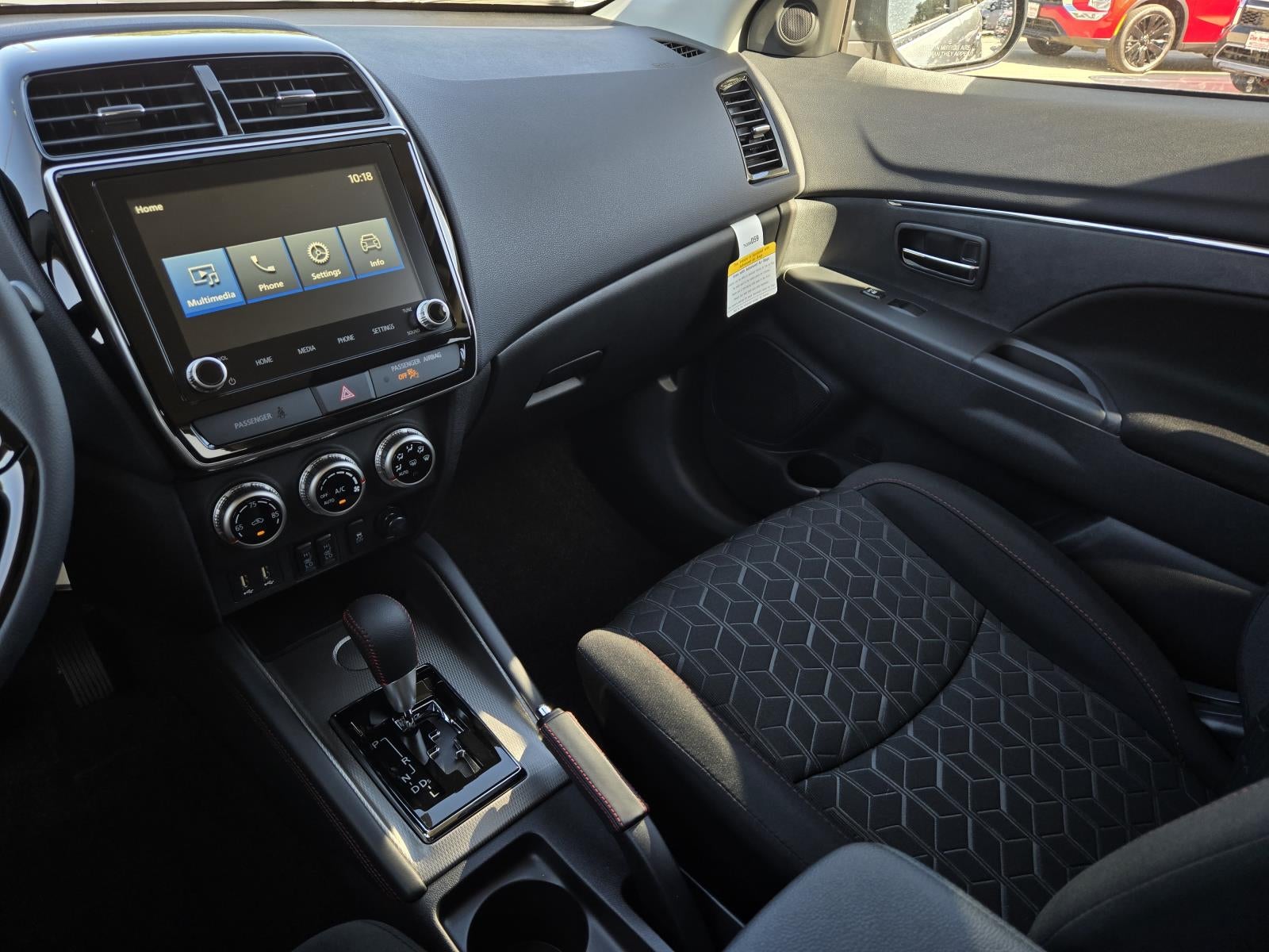 2027 Mitsubishi Outlander Sport LE
