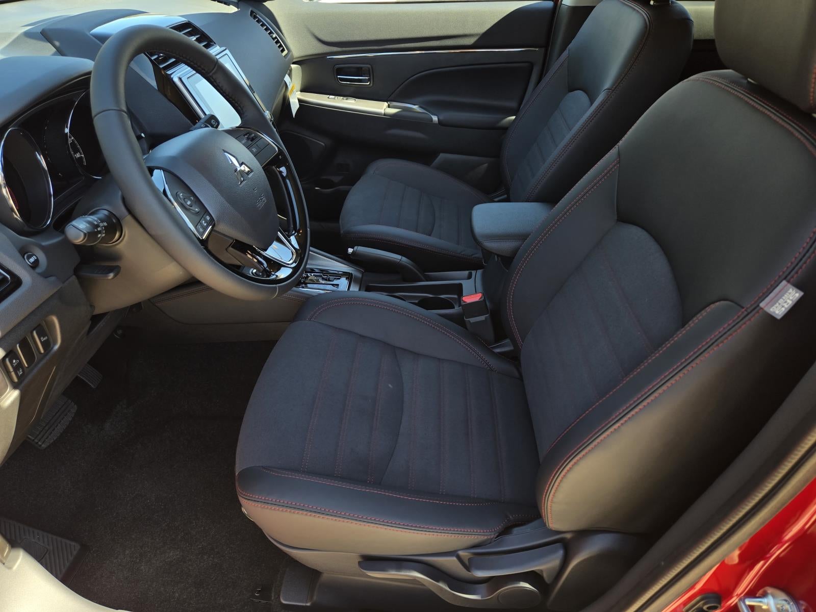 2027 Mitsubishi Outlander Sport SE