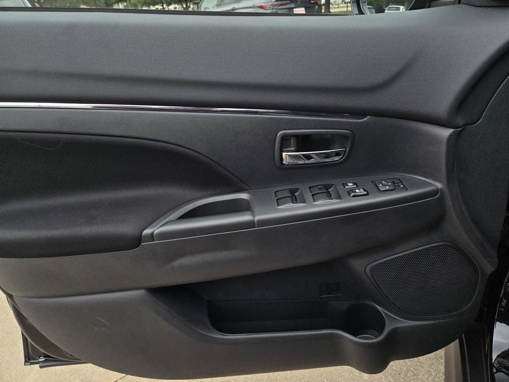 2026 Mitsubishi Outlander Sport LE