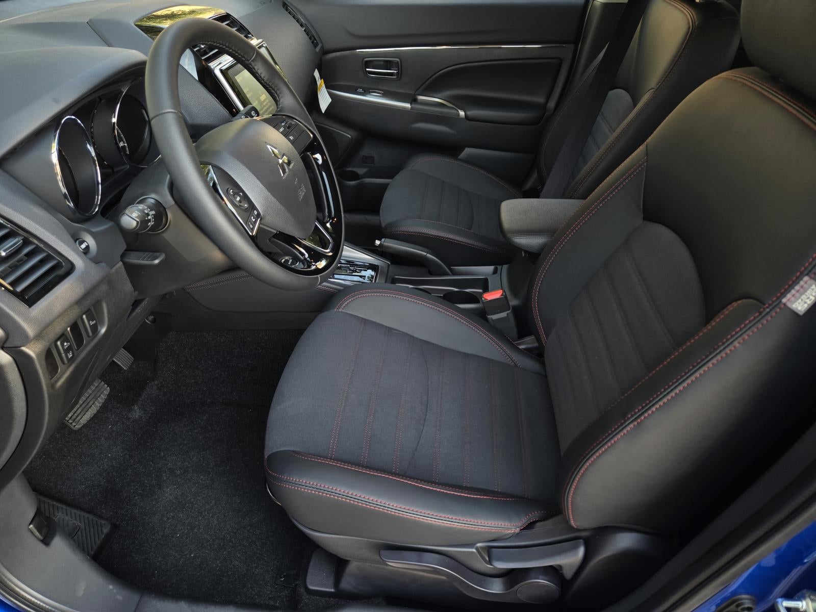 2027 Mitsubishi Outlander Sport SE