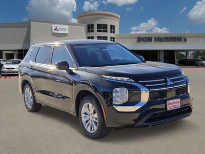 2026 Mitsubishi Outlander ES