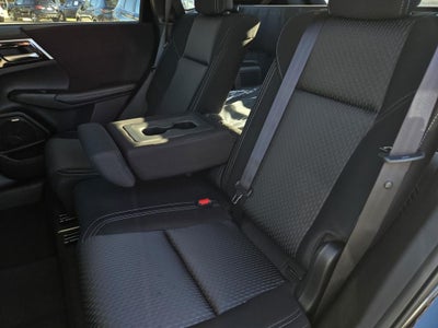 2026 Mitsubishi Outlander ES