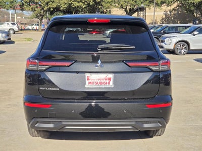 2026 Mitsubishi Outlander ES