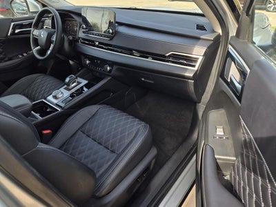 2023 Mitsubishi Outlander SEL