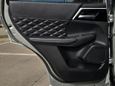 2023 Mitsubishi Outlander SEL