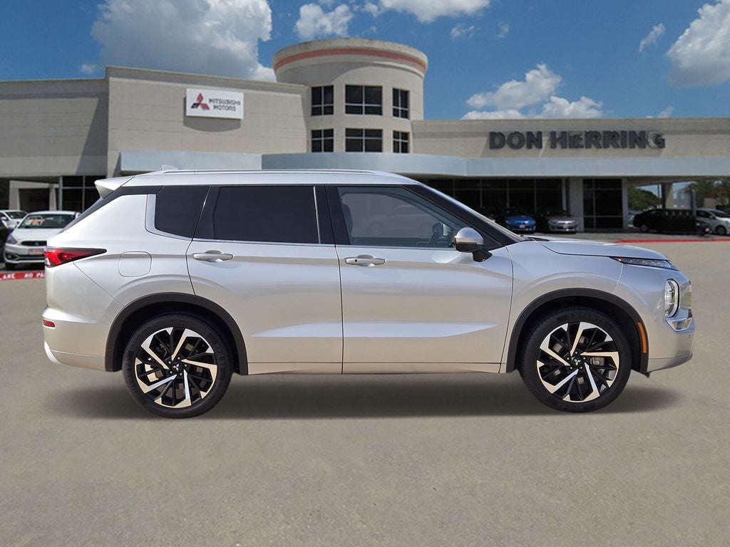 2023 Mitsubishi Outlander SEL
