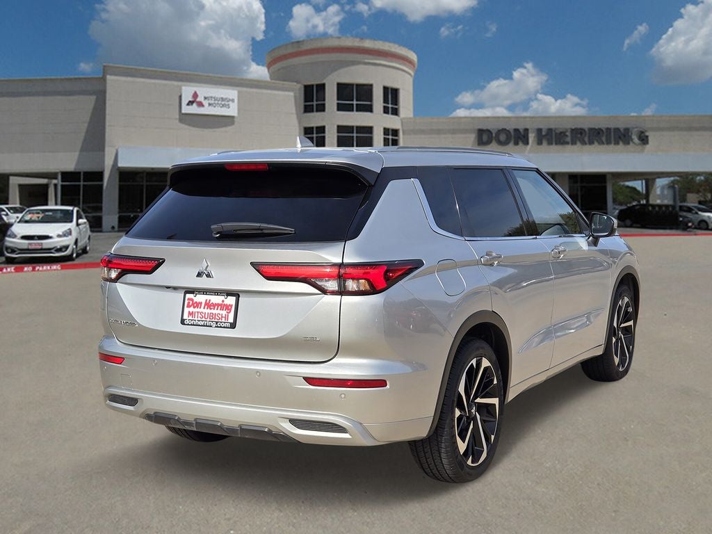 2023 Mitsubishi Outlander SEL
