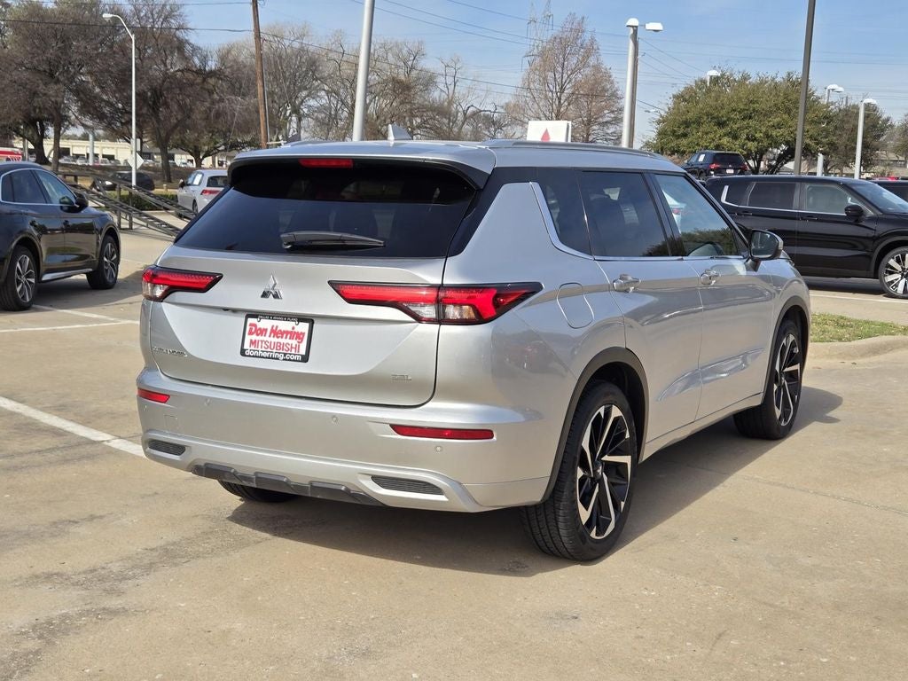 2023 Mitsubishi Outlander SEL