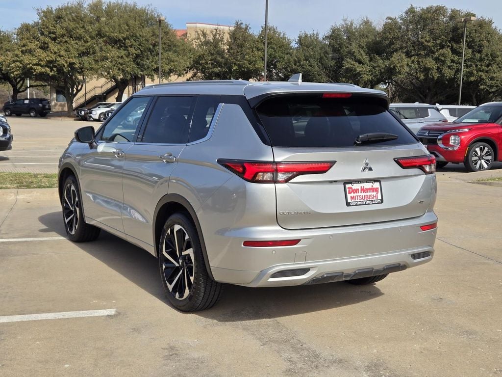 2023 Mitsubishi Outlander SEL