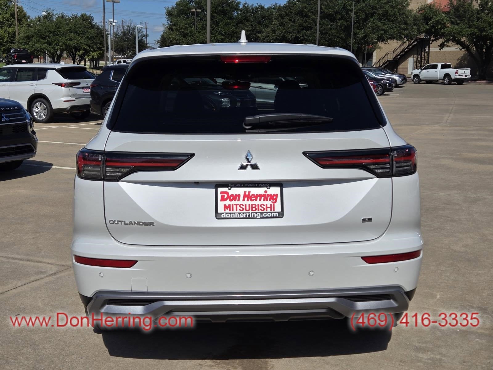 2025 Mitsubishi Outlander SE 2WD