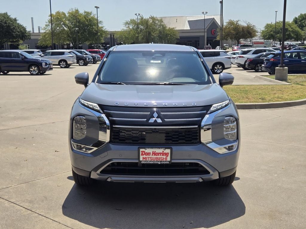 2026 Mitsubishi Outlander SE