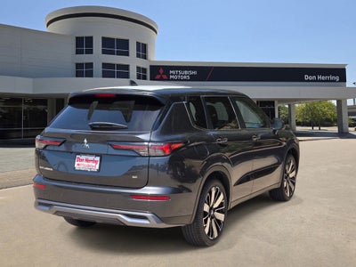2026 Mitsubishi Outlander SE