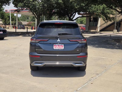 2026 Mitsubishi Outlander SE