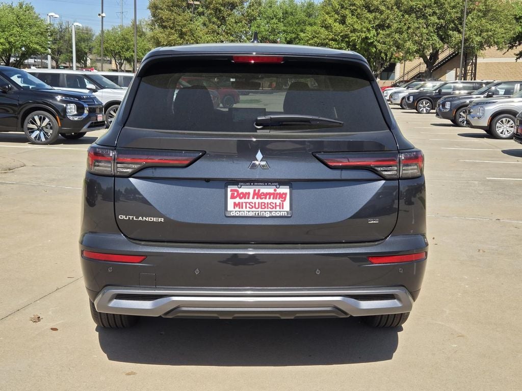 2026 Mitsubishi Outlander SE